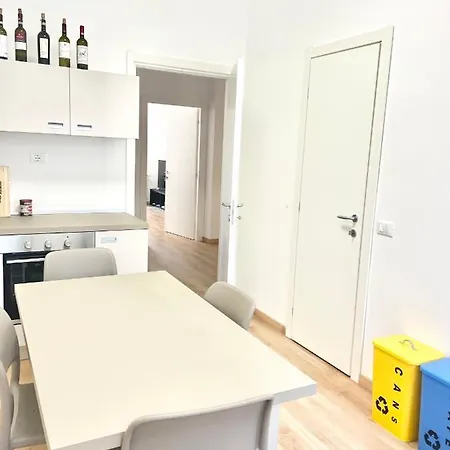 Camera Con Bagno Privato Interno - Zona Bocconi *