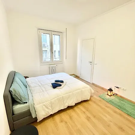 Camera Con Bagno Privato Interno - Zona Bocconi Milan