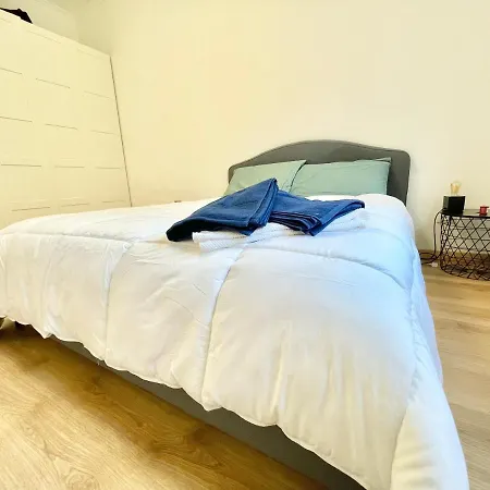 Camera Con Bagno Privato Interno - Zona Bocconi Guest house